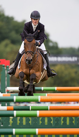 Willa Newton (GBR) and Chance Remark