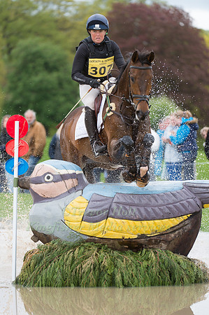 Pippa Funnell riding  SANDMAN 7