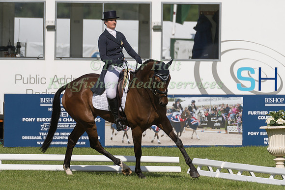 ELIZABETH  POWER (IRL) AND MIND ME TAKING PART IN THE DRESSAGE PHASE OF THE  CIC THREE STAR COMPETITION AT THE 2017 EQUI-TREK BRAMHAM INTERNATIONAL HORSE TRIALS