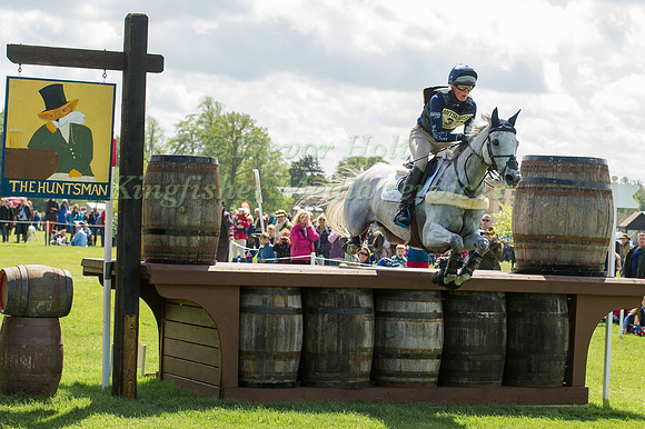 Flora Harris (GBR) riding Amazing VIII