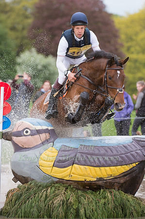 Christopher Burton (AUS) riding  NOBILIS 18