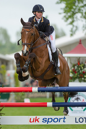 Hannah Bate (GBR) riding Finbury Hill