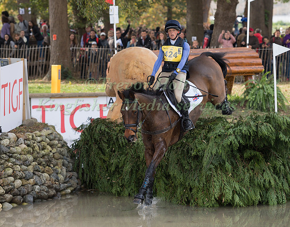 Rosalind CANTER  (GBR) AND ZENSHERA