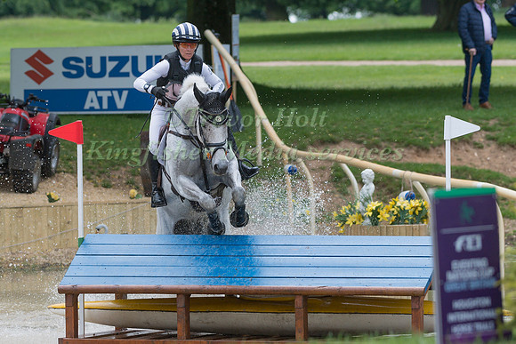 CAROLINE POWELL (NZL) AND SERGEANT CRISP