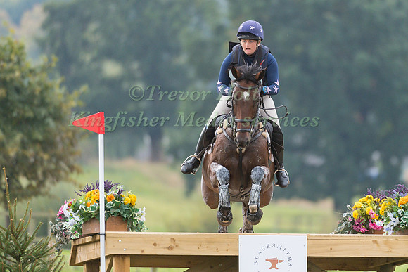 CHARLOTTE ROWE RIDING HHS LEACOURT CAVALIER