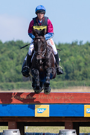 HANNAH BATE (GBR) AND BARONES II