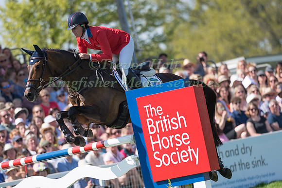 LAUREN KIEFFER (USA) RIDING  VERONICA