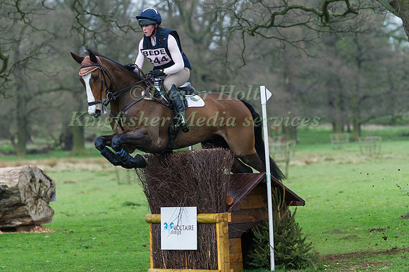 LYDIA HANNON (GBR) RIDING  TIERRO