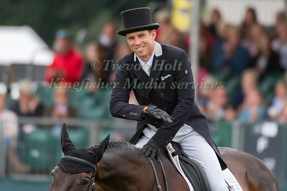 SAM  GRIFFITHS (AUS) RIDING HAPPY TIMES