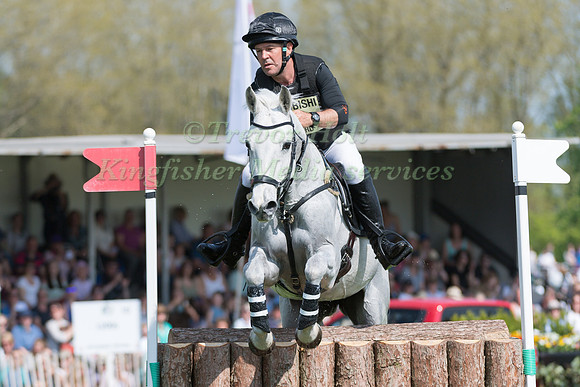 WARREN LAMPERD (AUS) RIDING  SILVIA