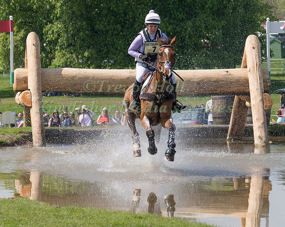 GEMMA TATTERSALL GBR) RIDING  PAMERO 4