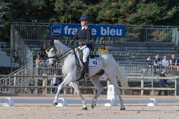 ISABEL ENGLISH (AUS) AND FELDALE MOUSE