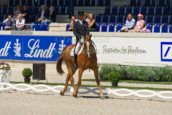Andrew Nicholson and Nereo
