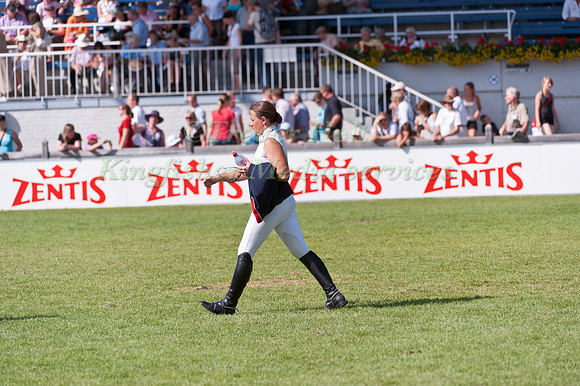 Pippa Funnelll Walking the Showjumping Course