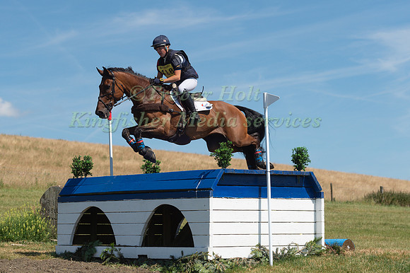 KATE HONEY (GBR) AND FERNHILL NOW OR NEVER