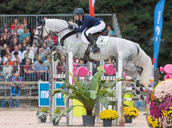 ELISABETH HALLIDAY-SHARP AND COOLEY QUICKSILVER