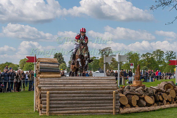 Kazuma Tomoto (JPN) and  Tacoma d'Horset