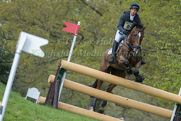 HARRY DZENIS (GBR) RIDING  DROMGURRIHY BLUE