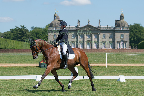 JESSICA MCKIE (GBR) RIDING ASK THE BOSS IN THE DRESSAGE PHASE OF THE CICO THREE STAR AT THE 2017 HOUGHTON INTERNATIONAL HORSE TRIALS