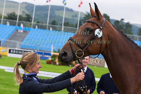 Arianna Schivo of Italy with Quefira De L’ormeau
