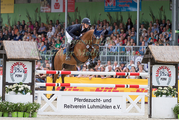 JULIA KRAJEWSKI (GER) AND SAMOURAI DU THOT