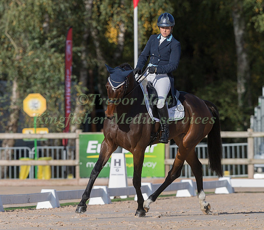 KIRSTY JOHNSTON (GBR) AND CLASSIC VI