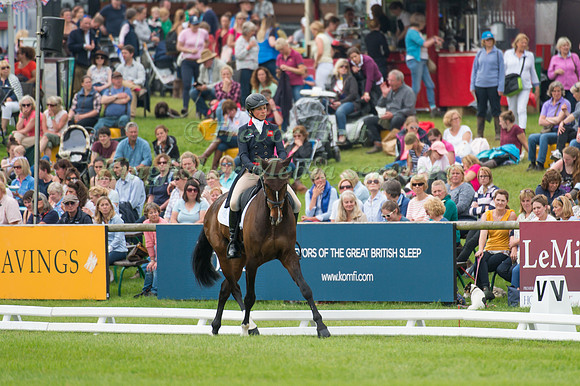 Izzy Taylor (GBR) riding Be Touchable
