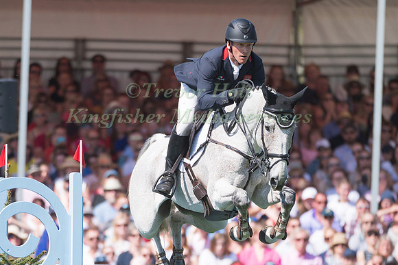 OLIVER TOWNEND (GBR) AND  BALLAGHMOR CLASS