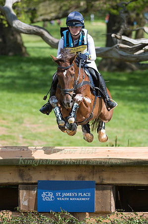 LIBBY SEED (GBR) RIDING  WHAT A CATCH II COMPETING IN THE CROSS COUNTRY PHASE OF THE  CIC THREE STAR COMPETITION AT THE  2017 DODSON AND HORRELL CHATSWORTH INTERNATIONAL HORSE TRIAL.