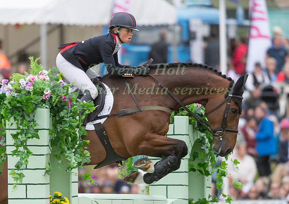 ROSALIND CANTER AND REHY ROYAL DIAMOND