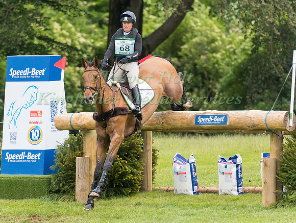 PIPPA FUNNELL (GBR) AND BILLY WALK ON