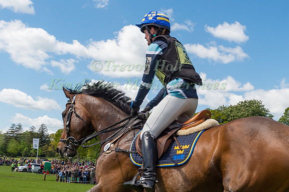 Malin Josefsson (SWE) and  Golden Midnight