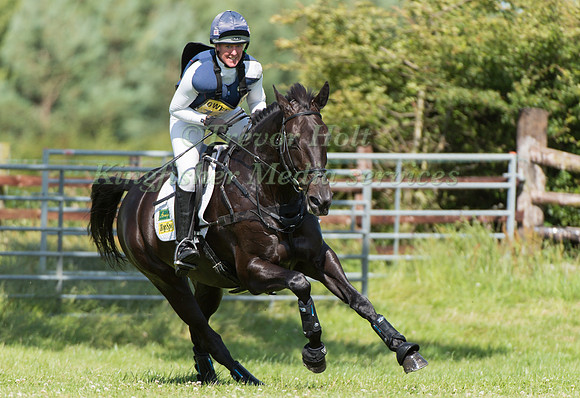 Nicola Wilson (GBR) riding Annie Clover