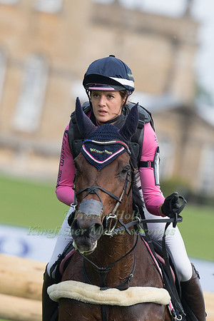 CLARA LOISEAU AND ULTRAMAILLE