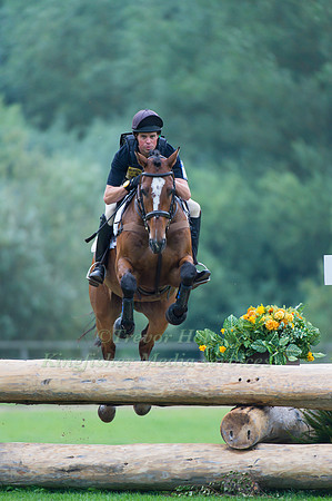 Jon Kirby  and  Dungar Diamond