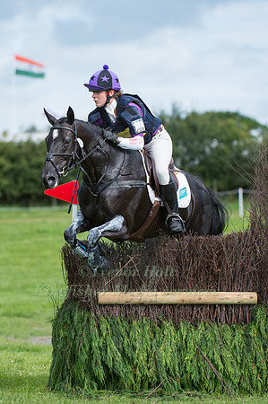 Jodie Stokes riding Headsnook Mischief