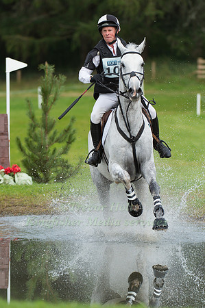 RICHARD LONG (GBR) RIDING ALCAZAR YB