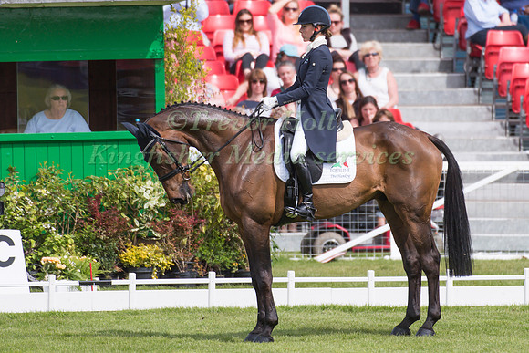 Dee Hankey of Great Britain  riding Chequers Playboy