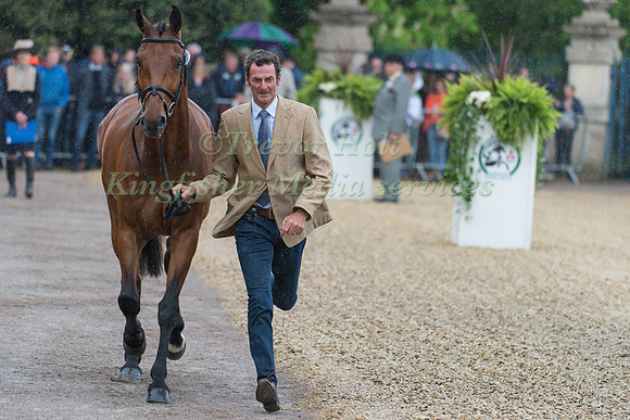 Mark Todd of New Zealand and Leonidas II