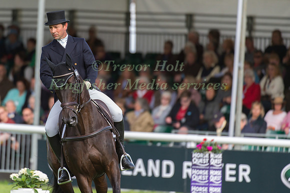 Murray Lamperd (AUS) and  Under The Clocks