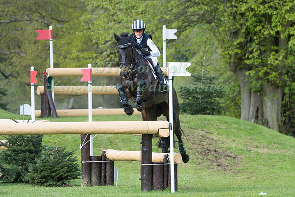 CAROLINE POWELL (NZL) RIDING  ON THE BRASH