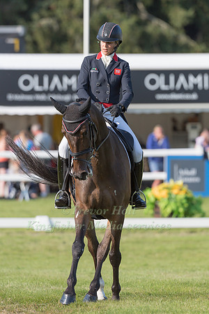 SARAH BULLIMORE  AND IRISH TRUMP
