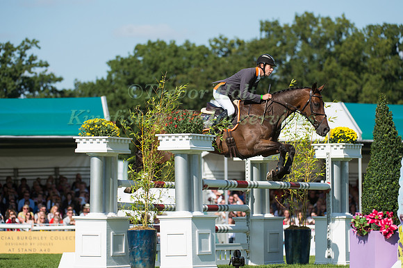 Christopher Burton (AUS) and  Haruzac