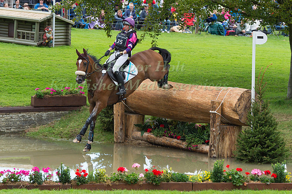 GINNY HOWE (GBR) AND UNDALGO DE WINDSOR