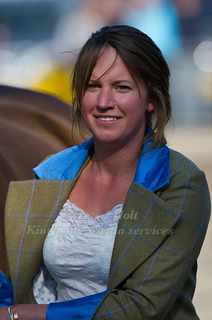 Nicola Wilson and Portersize Top Dollar