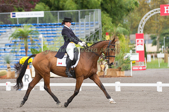 Lindsay Traisnel and Saniki