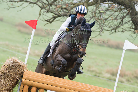CAROLINE  POWELL RIDING ON THE BRASH_