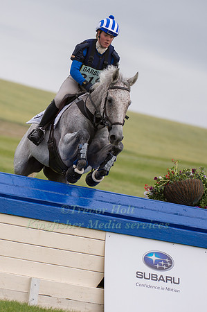 Imogen Murray (GBR) riding Tomgar Jess