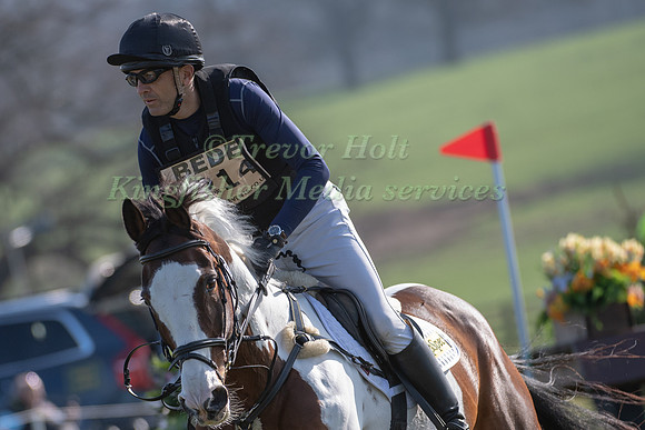 BILL  LEVETT RIDING PILTOWN COLOURS