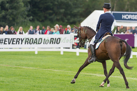 Niklas Lindback of Sweden riding Cendrillon